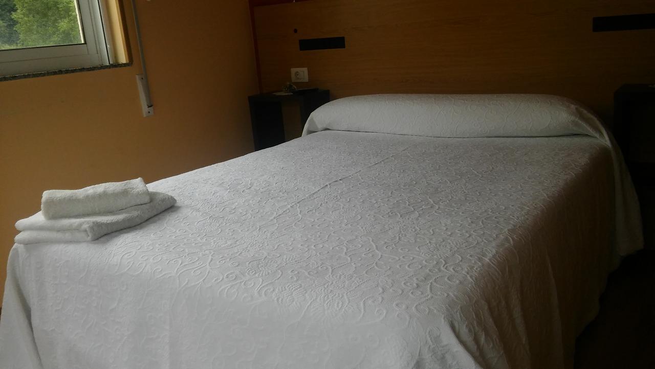 Hostal-Meson Vilasante Тріакастела Екстер'єр фото